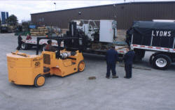 Van and Flatbed Services, Van, flatbed, Trucking, lowboy, step deck, trombone, dry van, curtain sider, machinery movers, equipment movers, Transportation, Brantford, Ontario, Canada